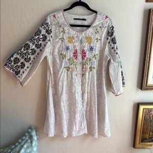 Gudrun Sjoden White Embroidered 3/4 Sleeve Tunic